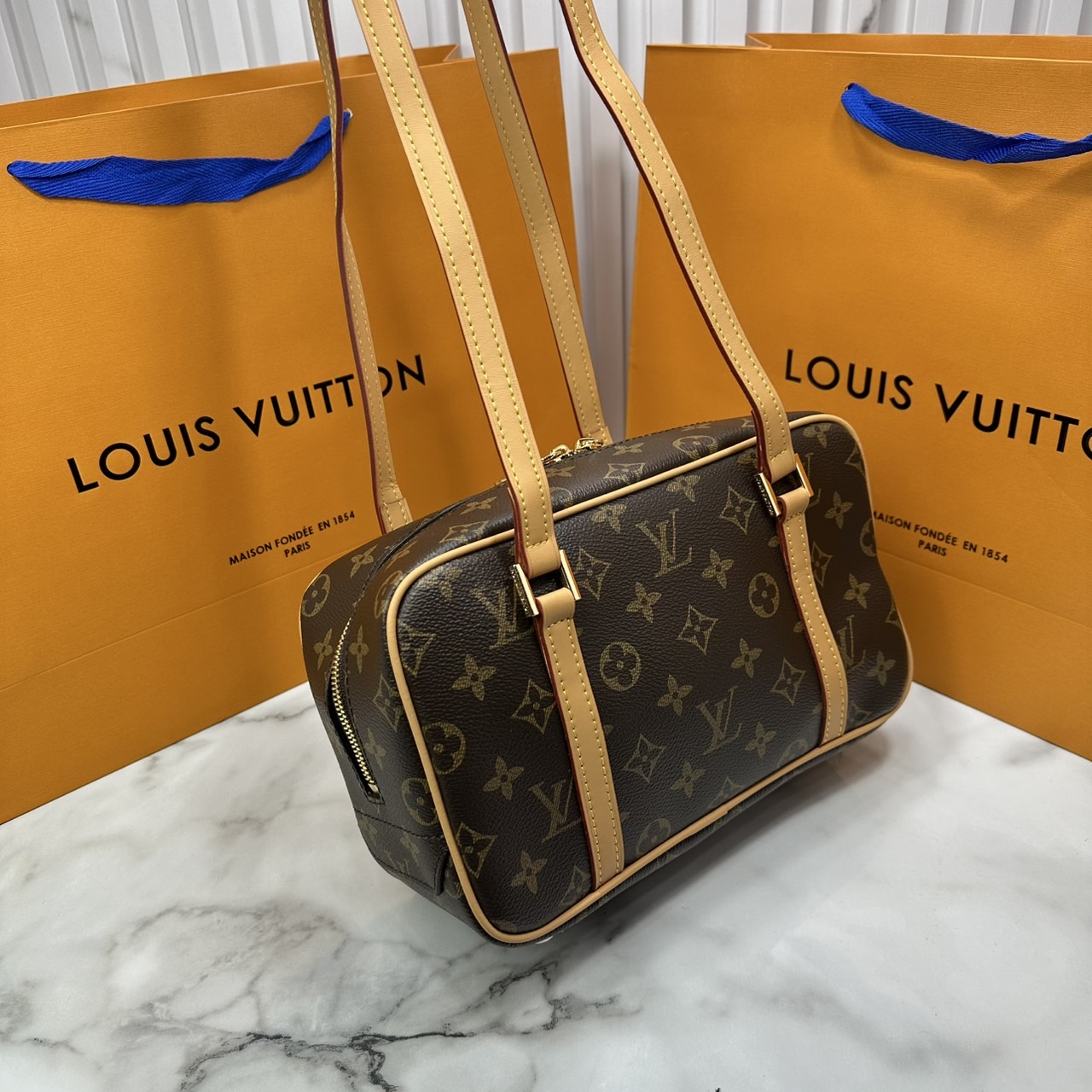 ORI หนังแท้ | LV Cite 2022 Monogram Canvas Handbags กระเป๋าสะพายรุ่นวินเทจยอดนิยม ไฮคลาสตลอดกาล