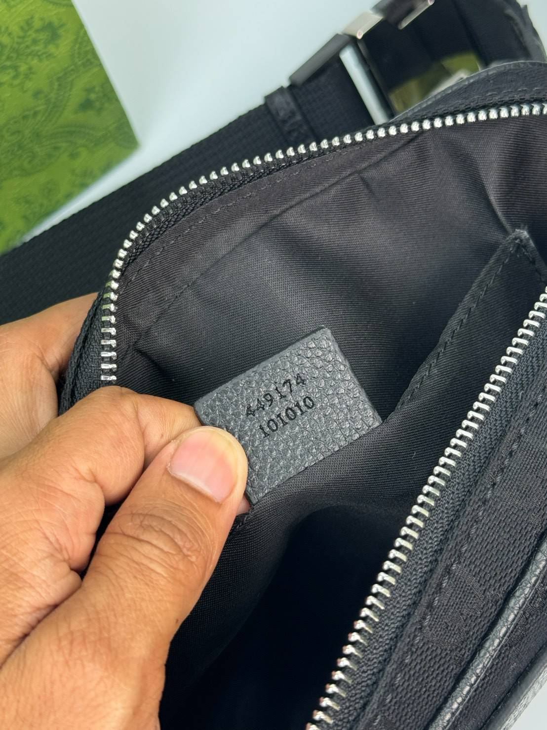 ORI หนังแท้ | GUCCI GG Canvas Belt Bag Black กระเป๋าคาดอก คาดเอว ดีไซน์วินเทจ โทนสีดำสุดคลาสสิก