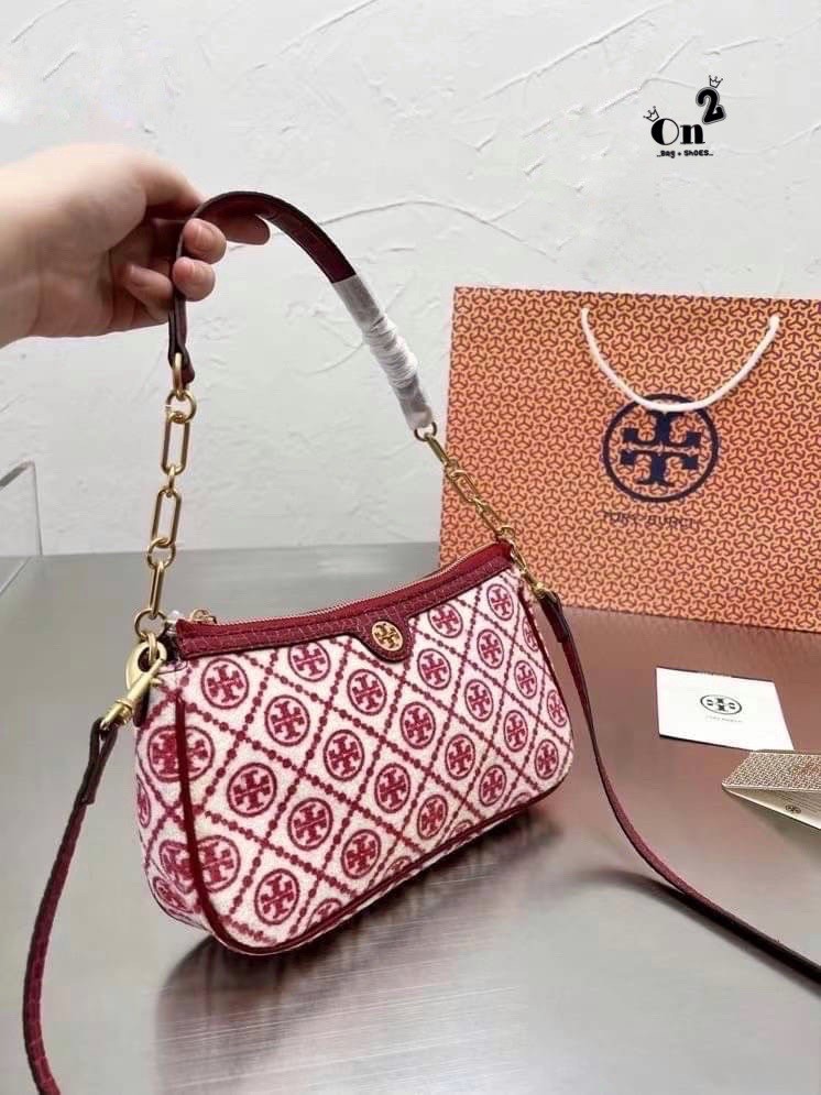 TORY BURCH T MONOGRAM JACQUARD SHOULDER BAG กระเป๋าสะพายข้าง Tory 😍😍 ใบเล็กซิปบน ลายT โมโนแกรม อะไหล่ทองมาใหม่ มาพร้อมสายสะพายยาว2 สาย งานจริงสวยทุกมุมงานปั้มแบรนด์ทุกจุด
