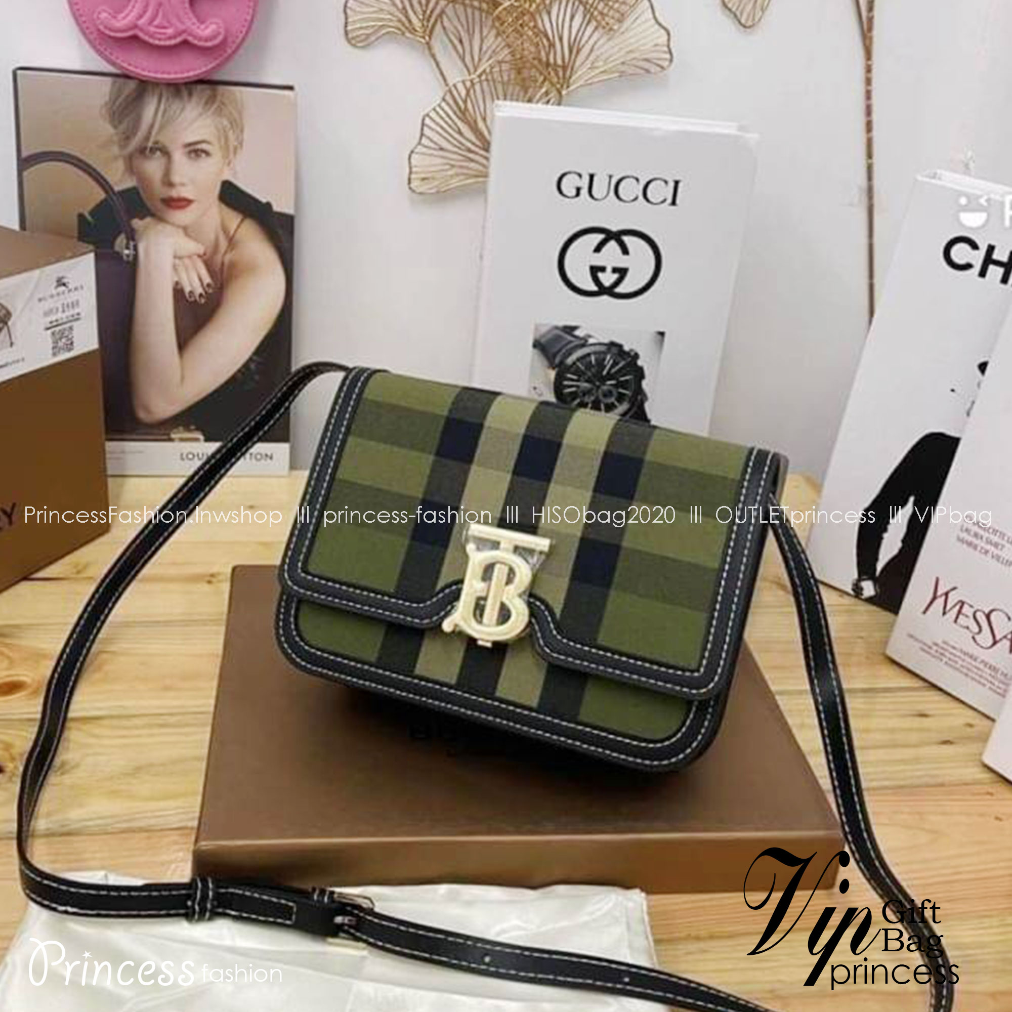 BURBERRY FRAGRANCES CROSSBODY BAG / BURBERRY SMALL CHECK CANVAS AND LEATHER TB BAG สีเขียวเหนี่ยวทรัพย์!! สีเข้าใหม่ คอลเลคชั่นที่ปังตลอดปี รอบนี้ออกแบบสไตล์ผู้ดีอังกฤษ