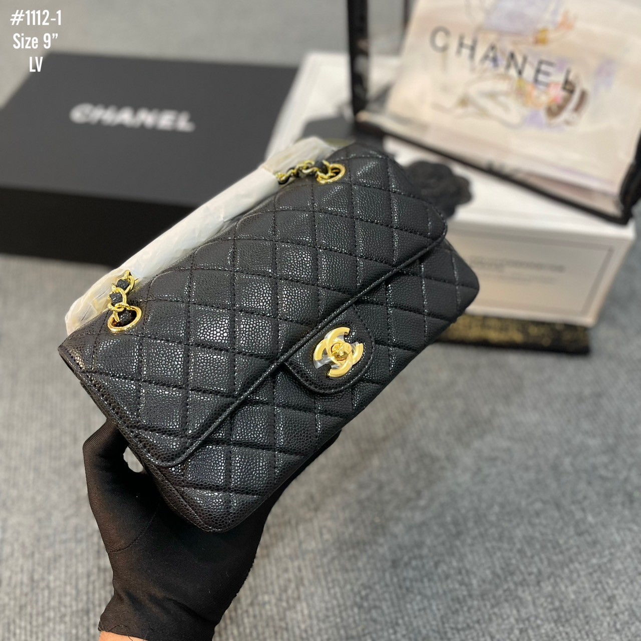 Chanel Classic 9" / Chanel Bag พร้อมส่ง กระเป๋าสะพายรุ่นยอดนิยม งานหนังสวยมาก มาพร้อมกล่อง อปก ครบเซ็ท ใช้งานต่างประเทศได้ ภาพถ่ายจากงานขายจริง