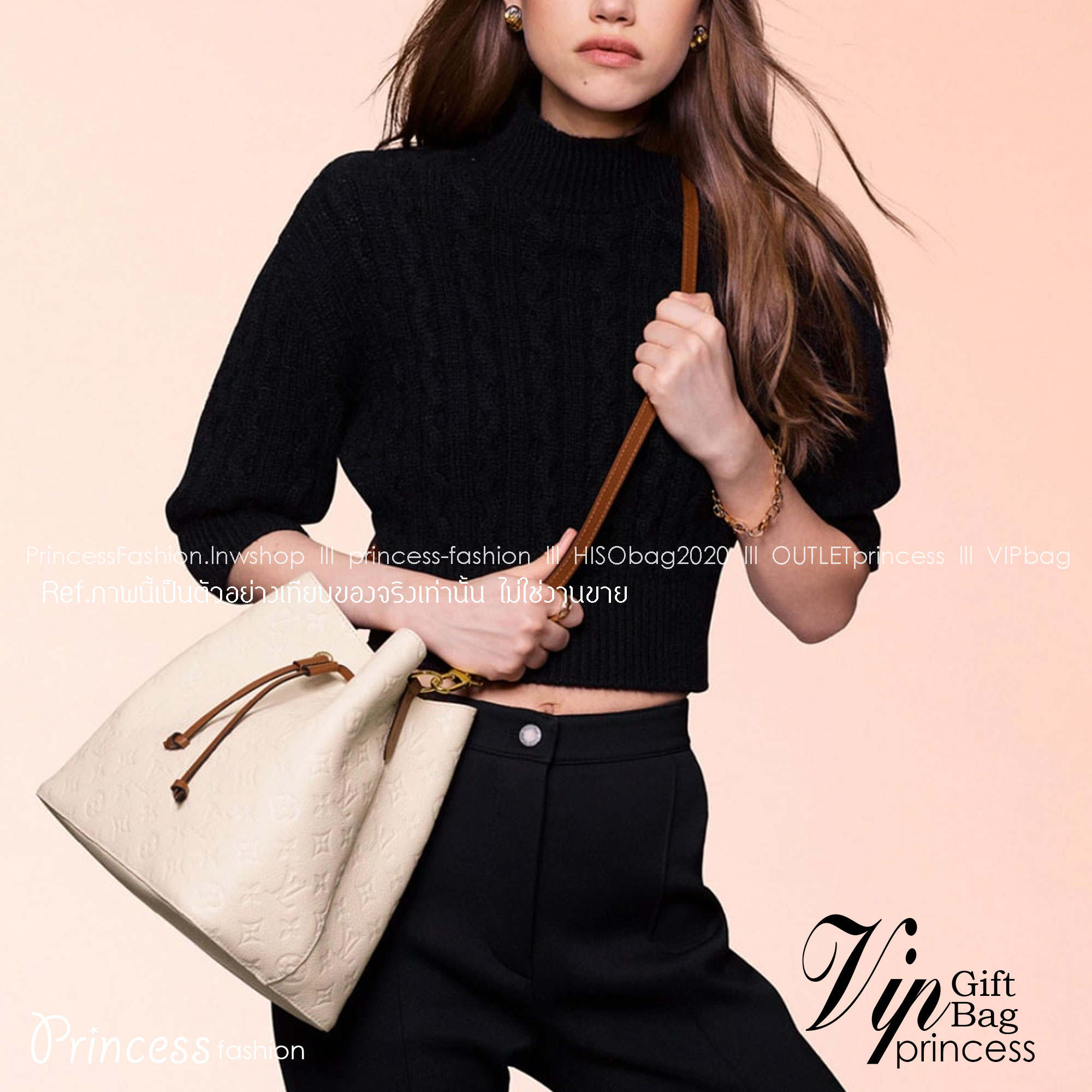 LV neonoe monogram canvas สีใหม่ อีกหนึ่งรุ่นท็อปฮิต ที่ไม่มีไม่ได้จริงๆ กับกระเป๋าสะพายทรงบัคเก็ตใบใหญ่ โดดเด่นและเป็นเอกลักษณ์ด้วยการตกแต่งลายพิมพ์เฉพาะลงบนผืนหนัง