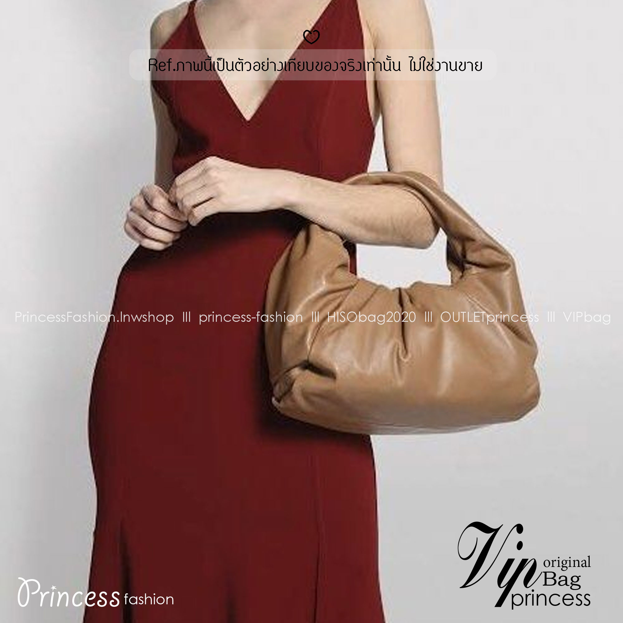 Bottega Veneta The Shoulder Pouch Bag กระเป๋าสะพายรุ่นยอดฮิต หนังเรียบสวยผิวสัมผัสนุ่มมาก ดีไซน์เฉพาะตัว ใบจริงสวยคมทุกสี