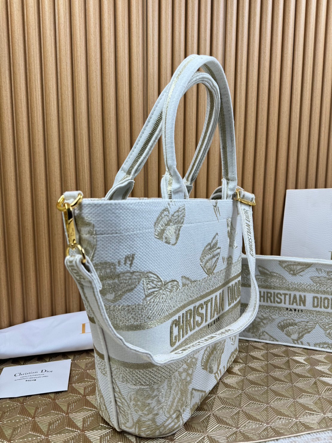 DIOR NEW LINE TOTE / DIOR KID TOTE / Dior Hat Basket Bag กระเป๋าทรงโท้ทรุ่นใหม่ เอกษณ์ความหรูหรา โดดเด่นสวยงาม