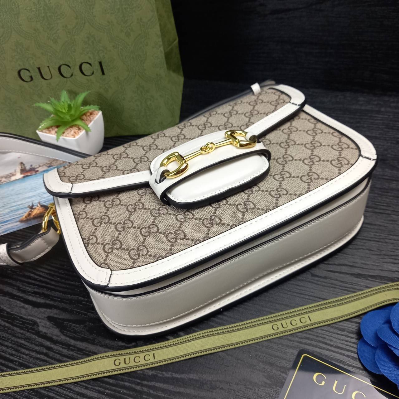 GUCCI HORSEBIT 1995 BAG / GG Supreme Shoulder 10" รุ่นฮิต คลาสสิค หรูหรา ใช้แล้วดูดีมีเสน่ห์ขึ้นทันที สายยาวคล้องบ่าได้ ปรับยาวคลอสบอดี้ได้