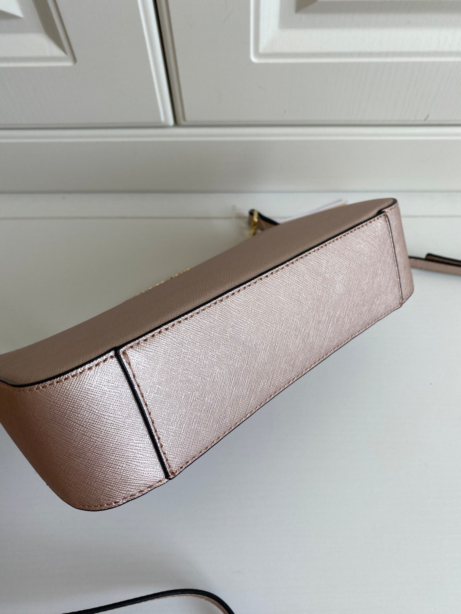 MICHEAL KORS SAFFIANO CROSSBODY BAG / MK Chain Pouchette Bag พร้อมส่ง 4 สี กระเป๋าสะพายข้าง ทรงสวย วัสดุหนัง SAFFIANO คุณภาพดี สวยอยู่ทรงแข็ง