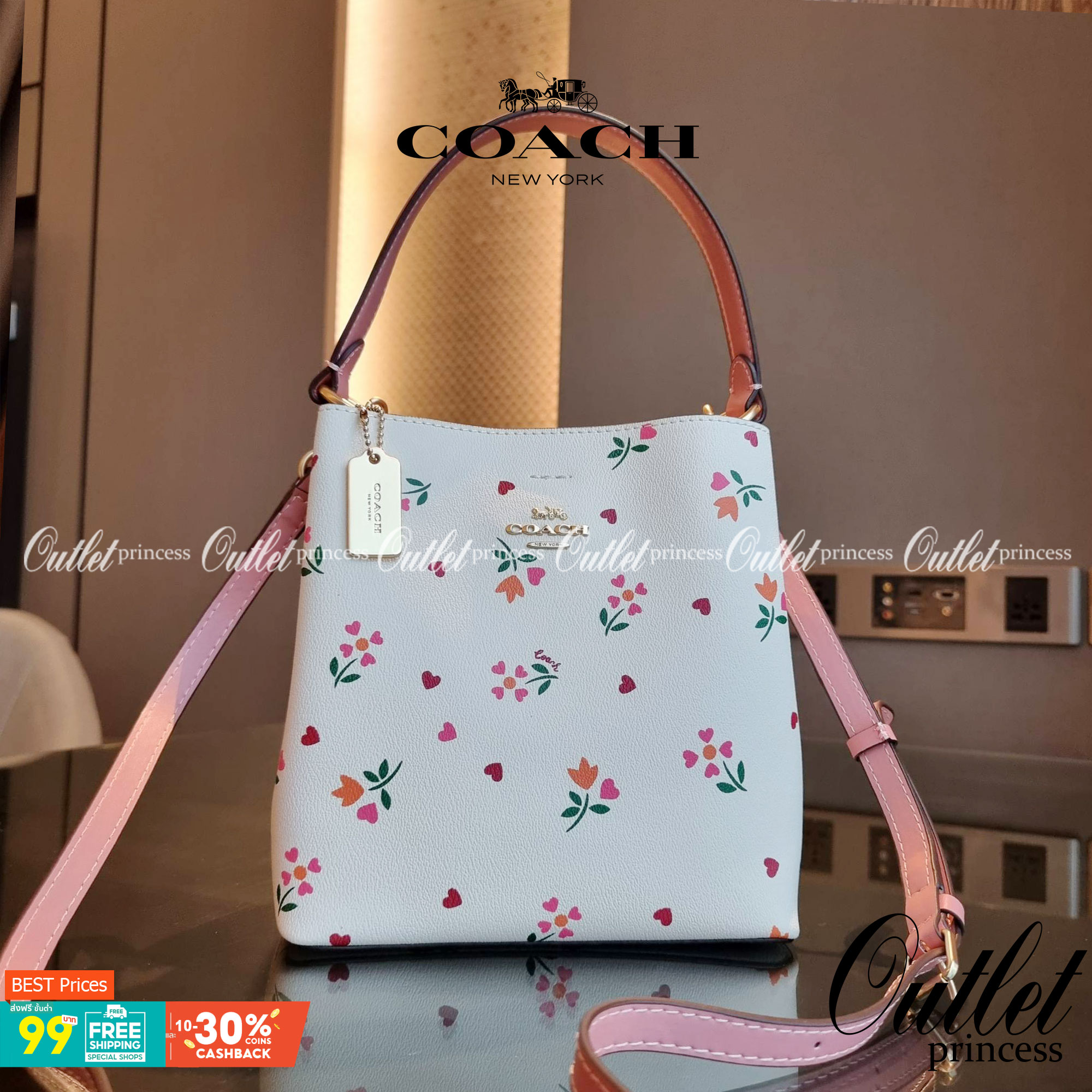 COACH C7976 SMALL TOWN BUCKET BAG WITH HEART PETAL PRINT 💕💜💕💝 คอลเลคชั่นใหม่ล่าสุด ที่พร้อมให้สาวๆได้สวยในเทศกาลแห่งความรัก กระเป๋าทรงบัคเก็ตไซส์เล็ก ดีไซน์ลวดลายสุดคิ้วท์ ช่อดอกไม้หัวใจ เห็นแล้วต้องปิ๊ง!! วัสดุหนัง pepble 
