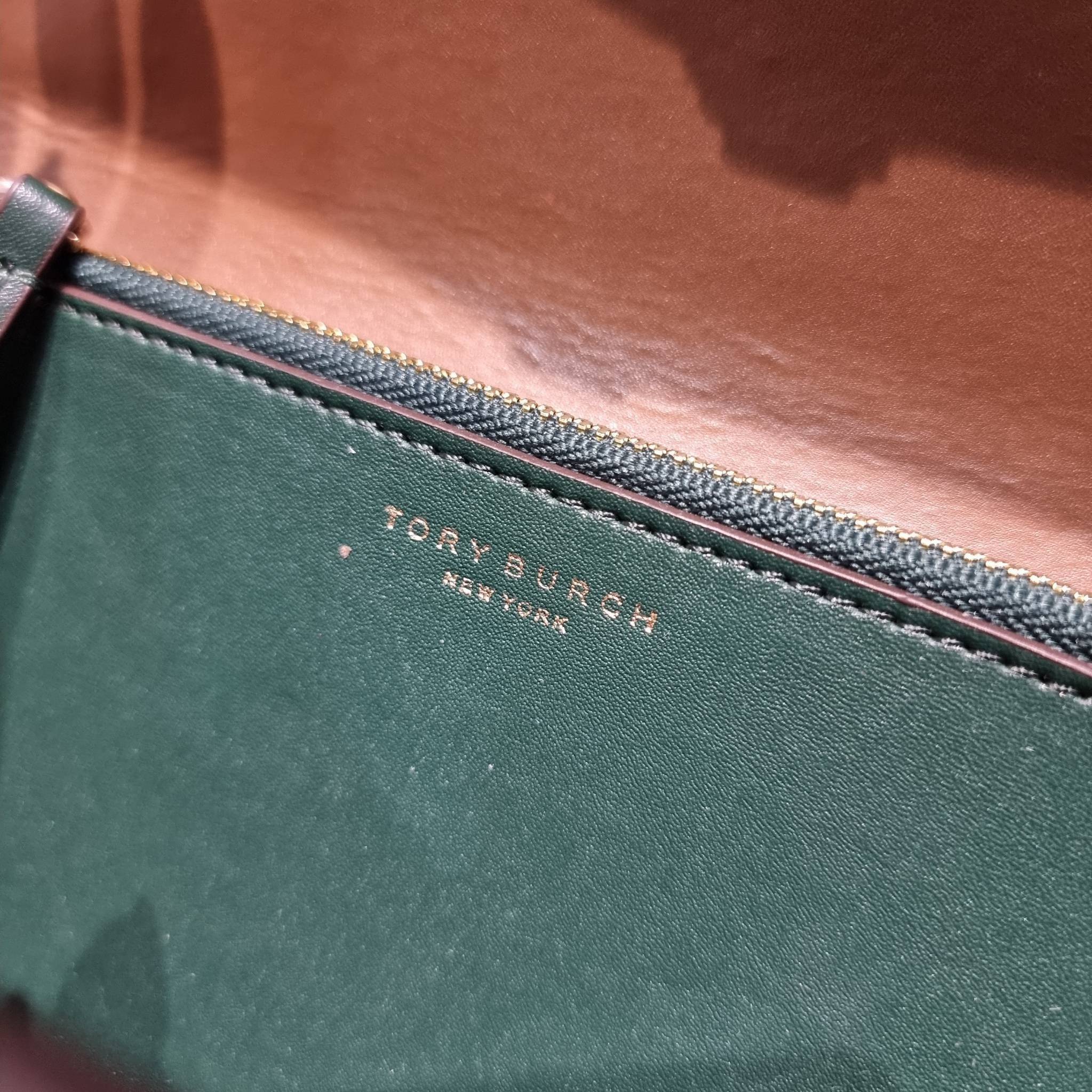 Tory Burch Bag / TORY BURCH ELEANOR CONVERTIBLE SHOULDER BAG รุ่นยอดนิยม กับไซส์ใหม่ ใหญ่จุคุ้ม! กระเป๋าสะพายข้าง ดีไซน์อยู่ทรง เรียบหรู! ผู้ดีกว่าใคร