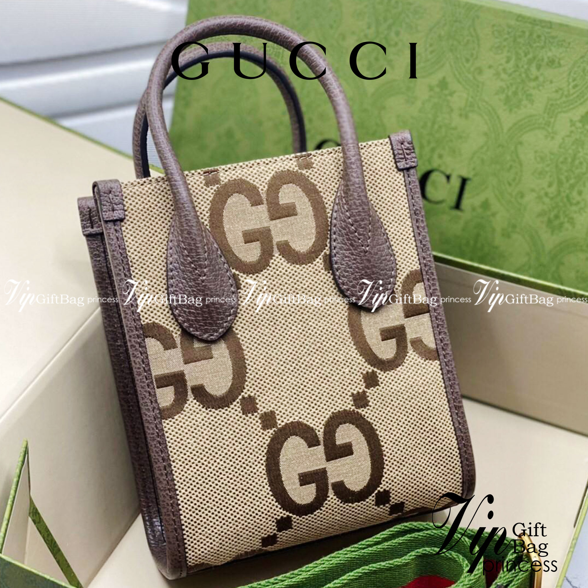 หนังแท้ 】GUCCI Jumbo GG mini tote bag 16cm พร้อมส่งที่ไทย เกรดออริจินอล ลายใหม่ Jumbo Double G กระเป๋าโท้ทใบเล็กโดดเด่นด้วยเว็บเฮาส์สีเขียวและสีแดงอันเป็นเอกลักษณ์ ซึ่งเป็นหัวเข็มขัดแบบร่วมสมัยของกุชชี่จากยุค 70 เสริมการออกแบบแต่ละชิ้นด้วยโลโก้ที่เด่นชัด 