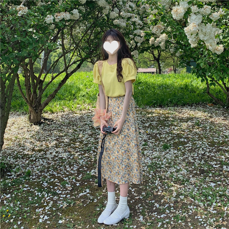 พร้อมส่ง 🍑 Kensley top & skirt เสื้อยืดแขนสั้นสีพื้น กระโปรงลายดอก (IN33678)