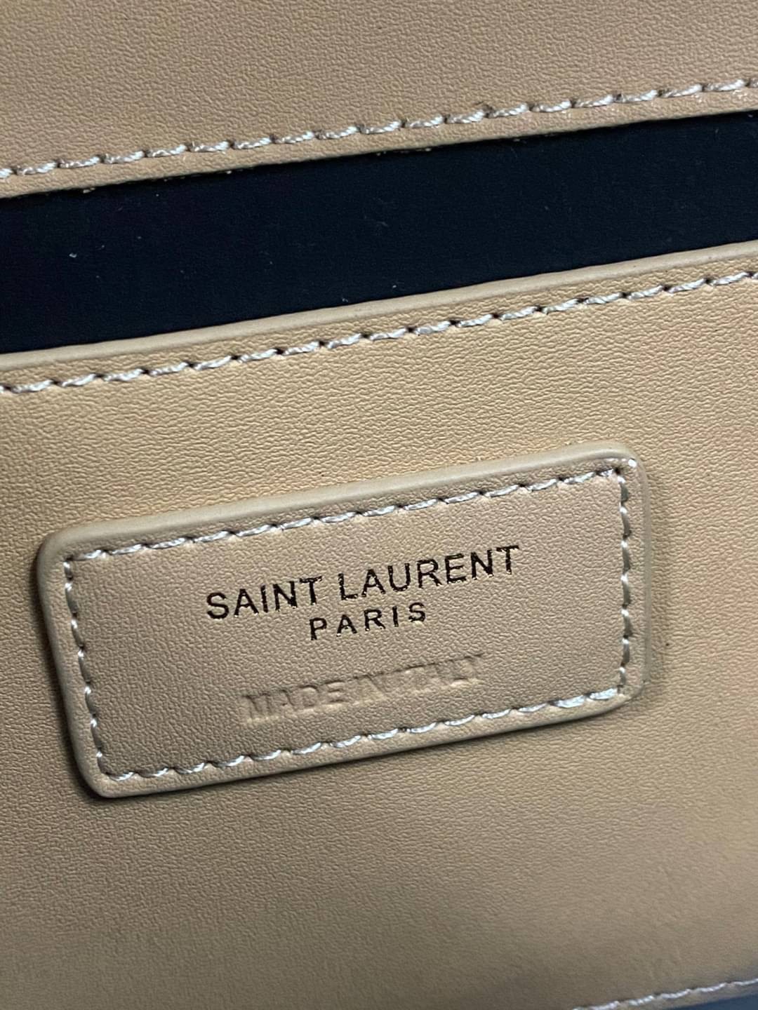 VIP 】หนังแท้ YSL Saint Laurent Monogram Kate Leather Shoulder Bag พร้อมส่งที่ไทย!! สีครีม รุ่นหนังเรียบ อะไหล่ทอง