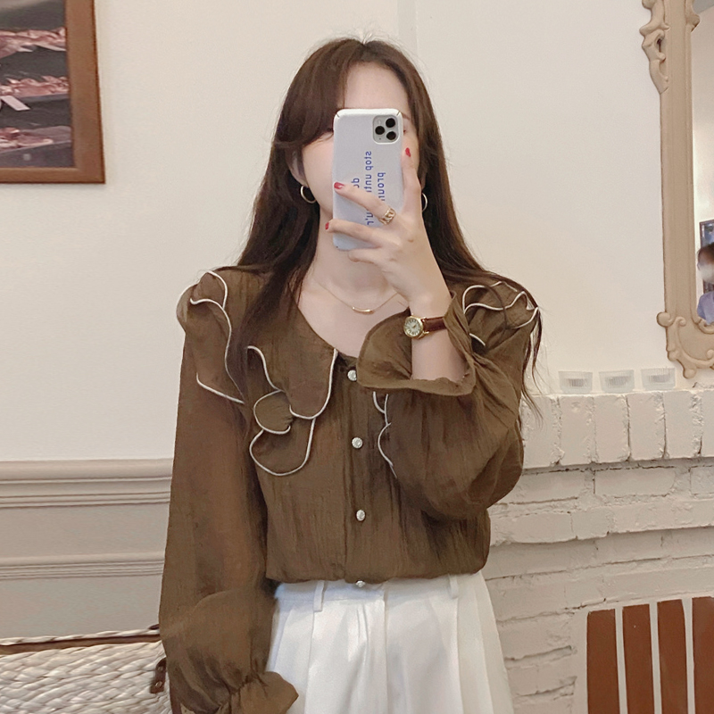 พร้อมส่ง 💒🏄🏻♀️ Nudee tops เสื้อแขนยาวผ้าคอตตอนเนื้อดีแต่งระบายสีน้ำตาล (IN36808)