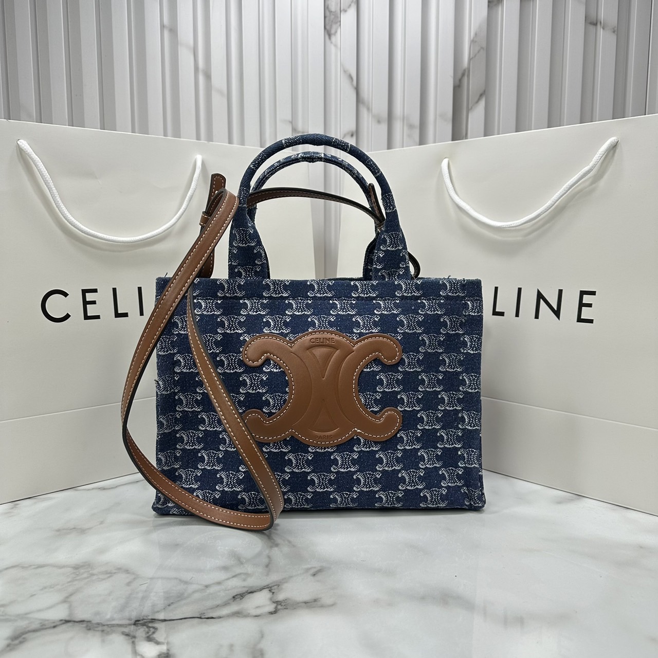 CELINE small cabas thais in DENIM WITH TRIOMPHE ALL-OVER / Celine Tote Denim Bag กระเป๋าทรงโท้ทงานเดนิม เกรดออริ 1:1 ใช้งานต่างประเทศได้