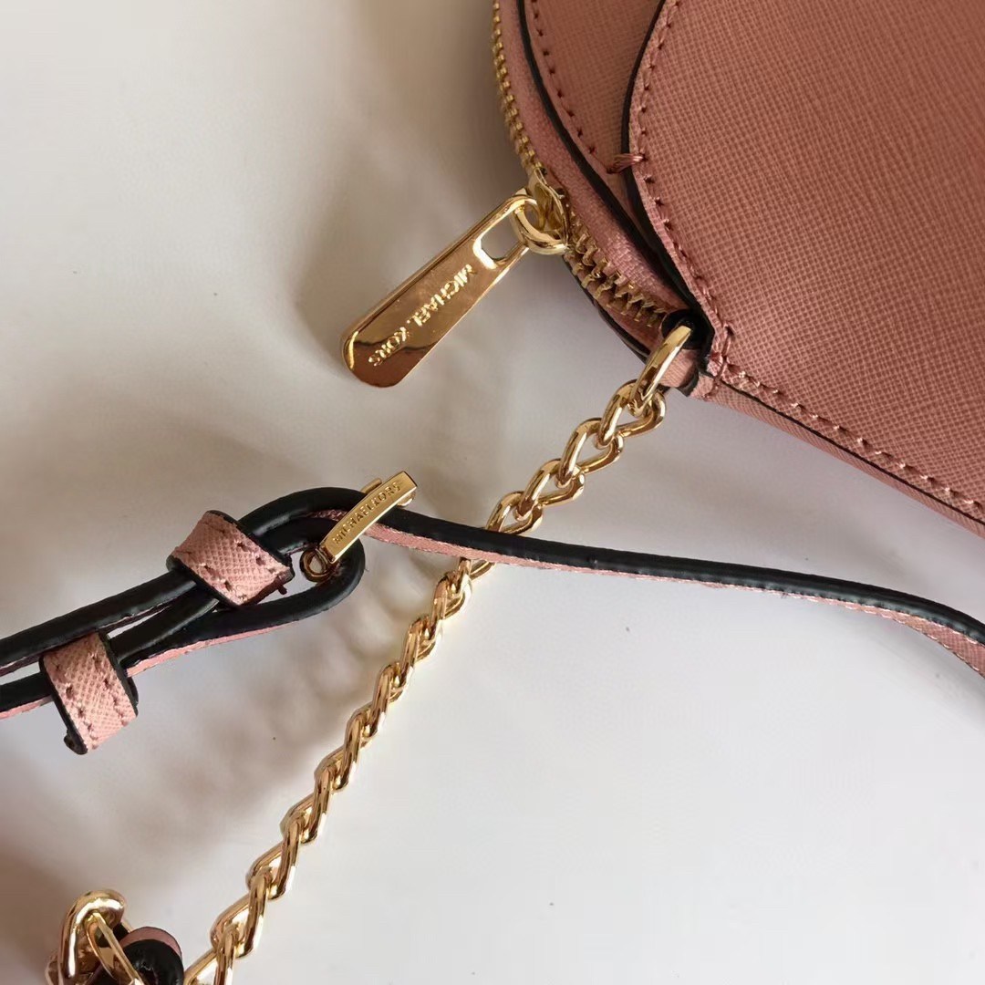 MICHEAL KORS CROSSBODY BAG กระเป๋าสะพายแบรนด์ดังทรงสุดฮิตหนัง SAFFIANO ทั้งใบ