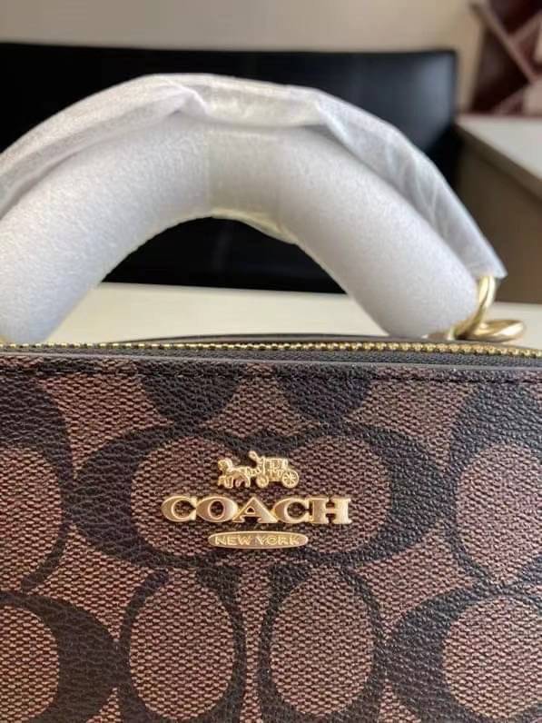 ของแท้ 💯% Coach women's diagonal box bag, double zipper capacity, with handles can be cross-body