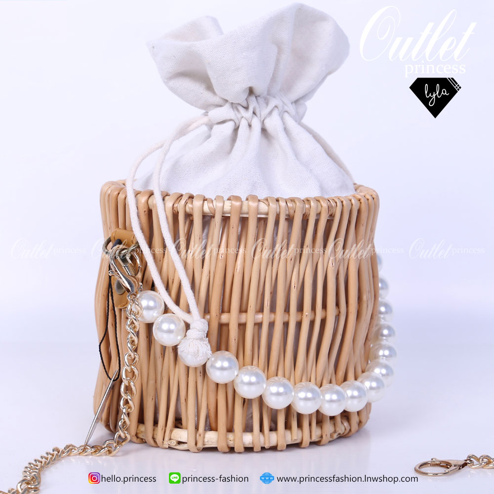 LYLABRAND 🔔 กระเป๋าตะกร้าทรงกลม ใบนี้บอกเลยน่ารักมากๆ สวยหรูดูแพง สะพายไหล่ใช้ง่ายเข้ากับทุกชุดค่ะ