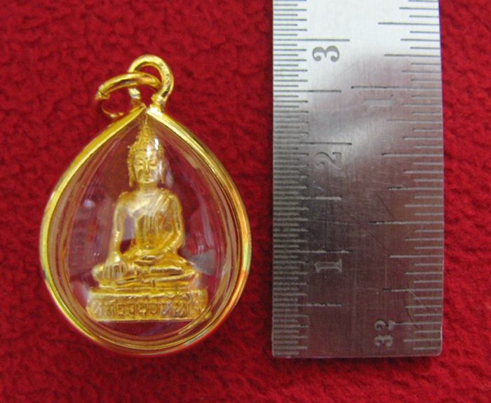 สินค้าหมดค่ะ จี้หลวงพ่อทันใจองค์เล็กเนื้อทองเหลืองเลี่ยมทองไมครอนพร้อมใบคาถาค่ะ