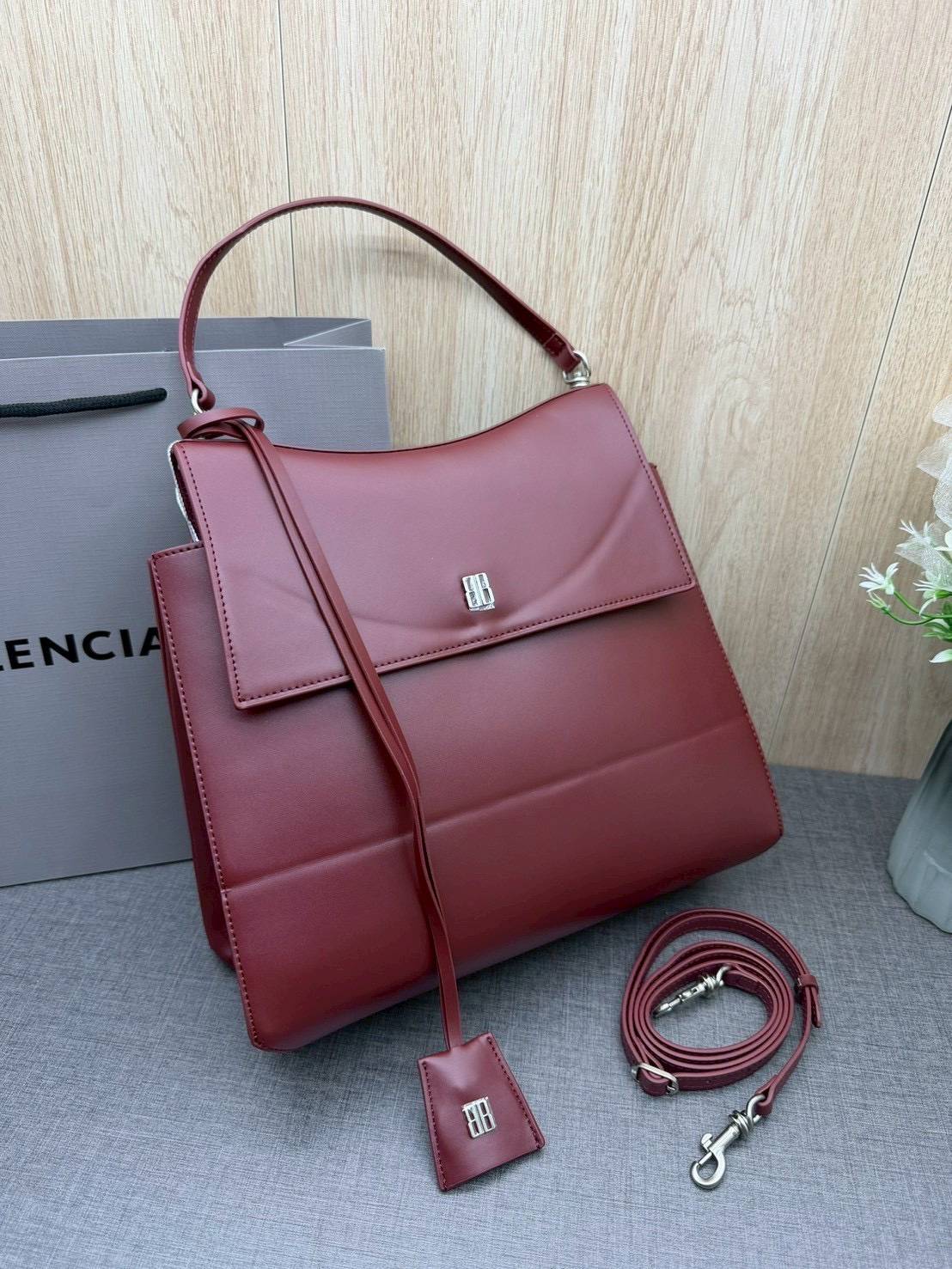 ORI หนังแท้ | Balenciaga Nano Medium Top Handle Bag 27cm กระเป๋าสะพายทรงโท้ท ดีไซน์ใหม่สวยเก๋ตามแบบฉบับแบรนด์