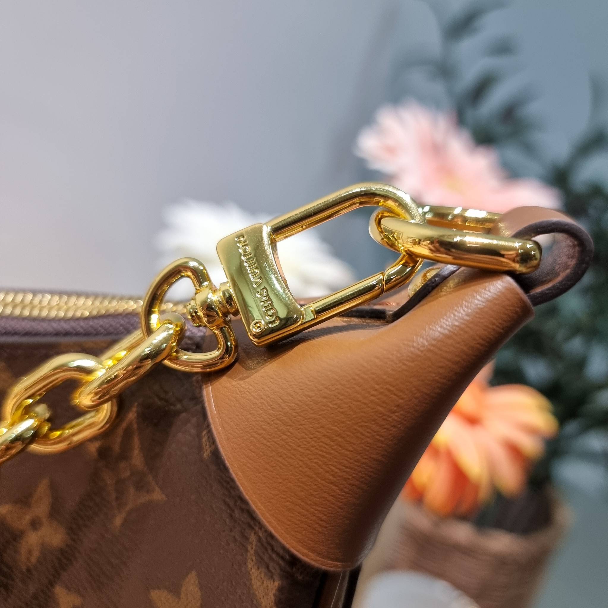 LV loop hobo bag / LV boulogne moon shoulder bag สุดยอดเดอะเบสท์ไอเท็ม กับขนาดใหม่ ใหญ่จุๆ กับกระเป๋าสะพายทรงบาแกตต์ สวยหรู