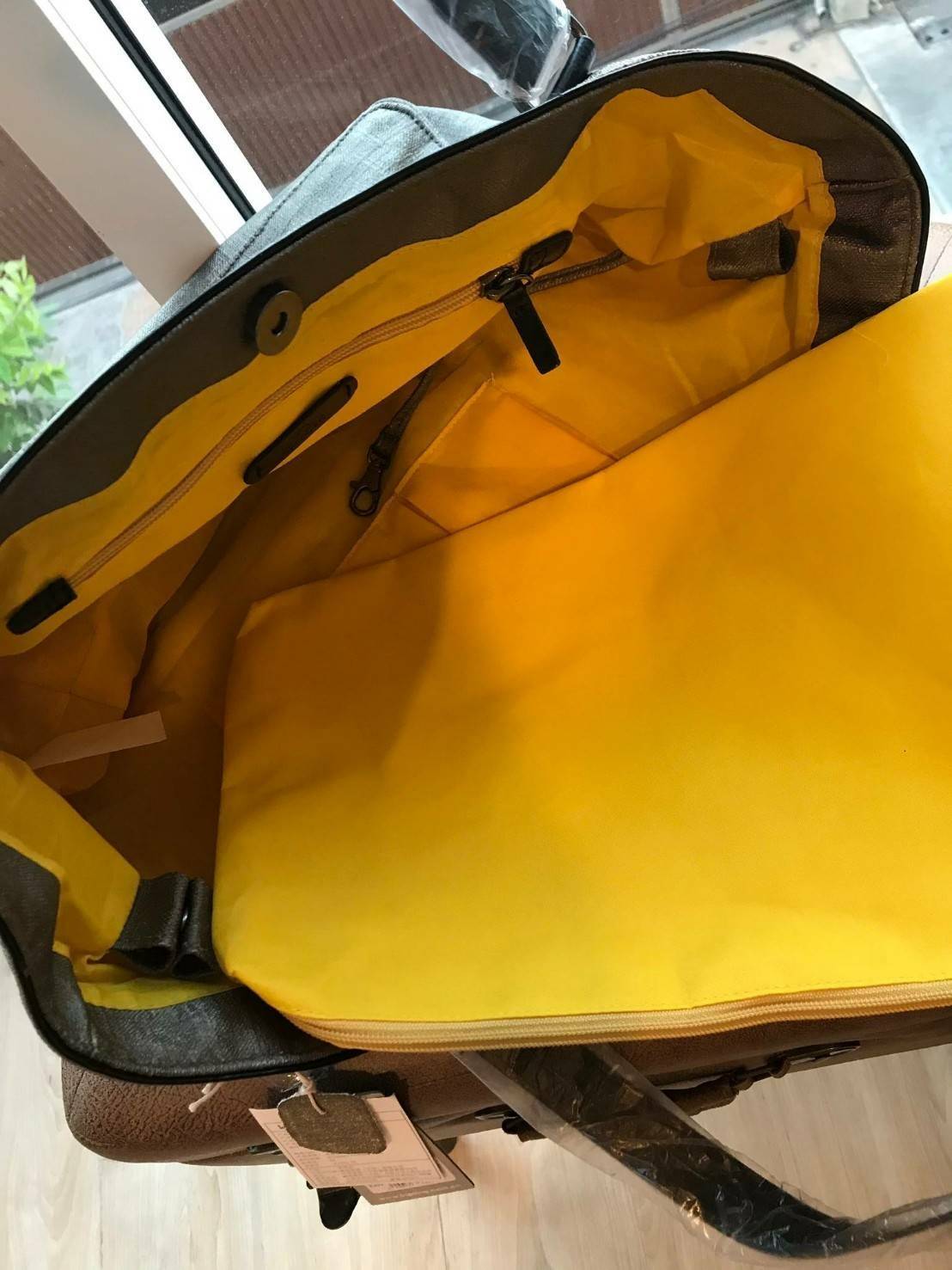 KIPLING ART ORGANIZED SHOPPING BAG ใหม่ล่าสุดกับคอลเลคชั่น Go Monday วัสดุ Cotton+Viscose ด้วยการใช้งานที่ง่ายเปิดปิดด้วยกระดุมแม่เหล็ก ภายใน ภายในมีช่องแยกตามการใช้งาน มีใบเล็กพ่วงเข้ากับกระเป๋า สามารถถอดแยกใช้งานได้ด้วยกระดุมสองฝั่ง สามารถถือสะพายช้อปปิ