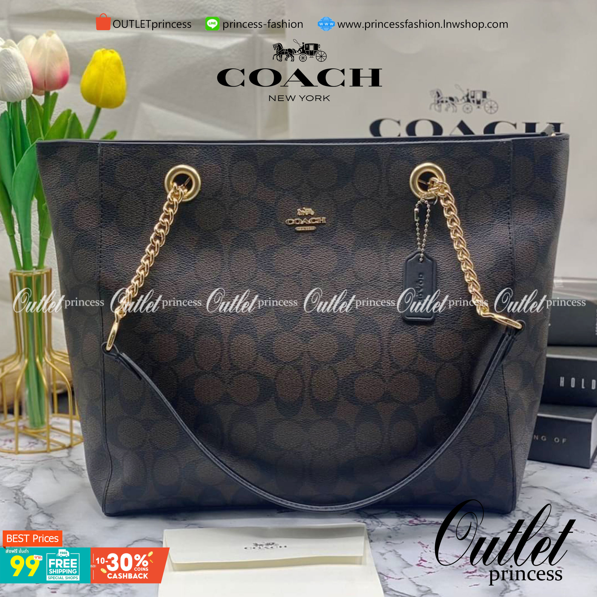 COACH Tote in Signature Canvas Bag กระเป๋าสะพายทรงช้อปปิ้ง สายกระเป๋าเป็นหนังสลับโซ่ทองสวยงาม เพิ่มความหรูหรา ภายในโล่งกว้างใส่ของได้เยอะมาก วัสดุ Canvas เคลือบลายซิกเนเจอร์และหนัง พร้อมซิปกลางเก็บของได้มิดชิดเลยค่ะ มี 3 สี น้ำตาล ดำ ขาว