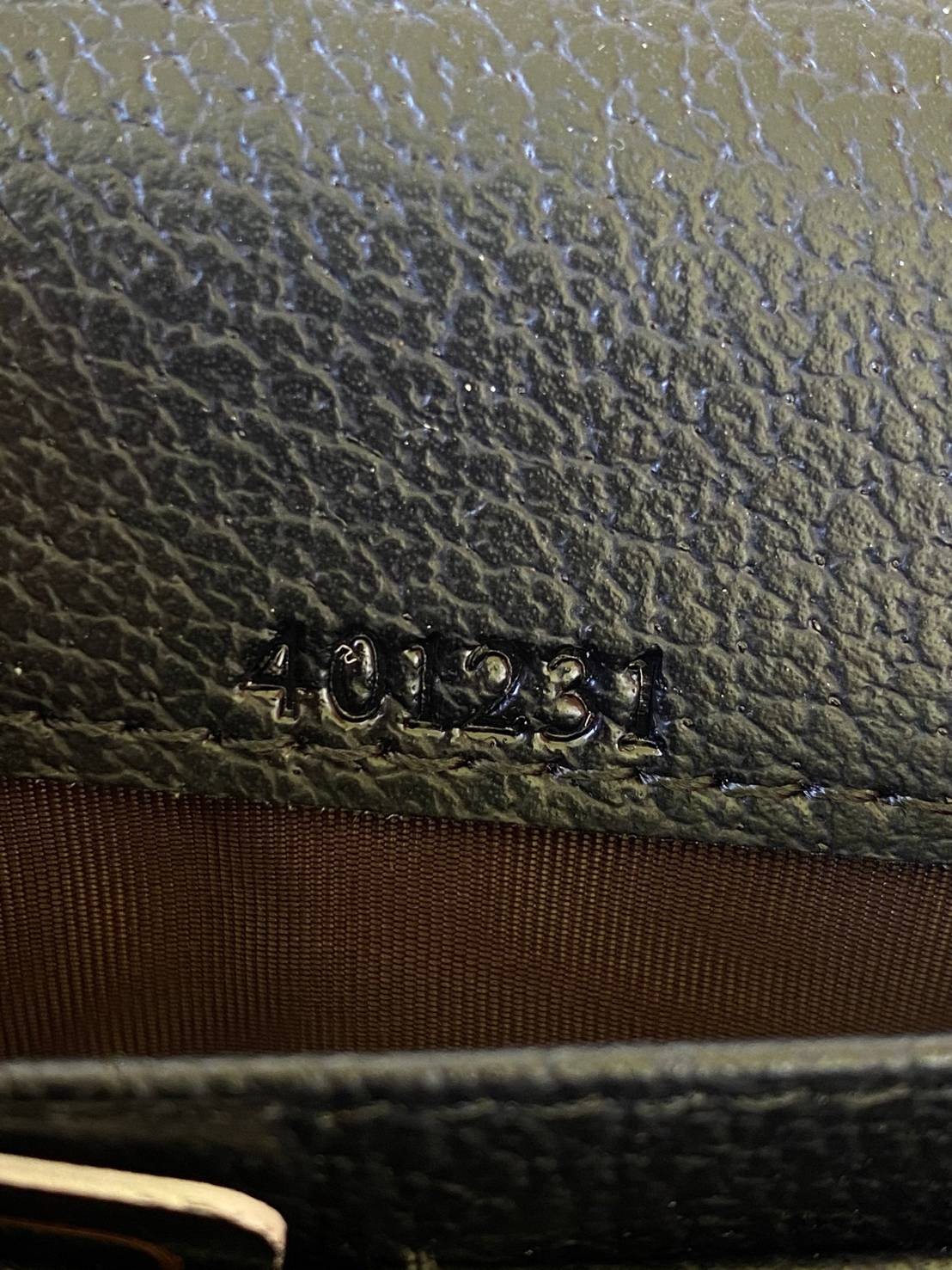 หนังแท้ GUCCI Dionysus mini chain bag / GG Dionysus Wallet Beige and Black GG Supreme canvas พร้อมส่งที่ไทย งานหนังแท้และผ้าแจ็คการ์ดออร์แกนิกอย่างดี พร้อมส่งที่ไทย ภาพสินค้าถ่ายจากงานขายจริง ใช้งานต่างประเทศได้