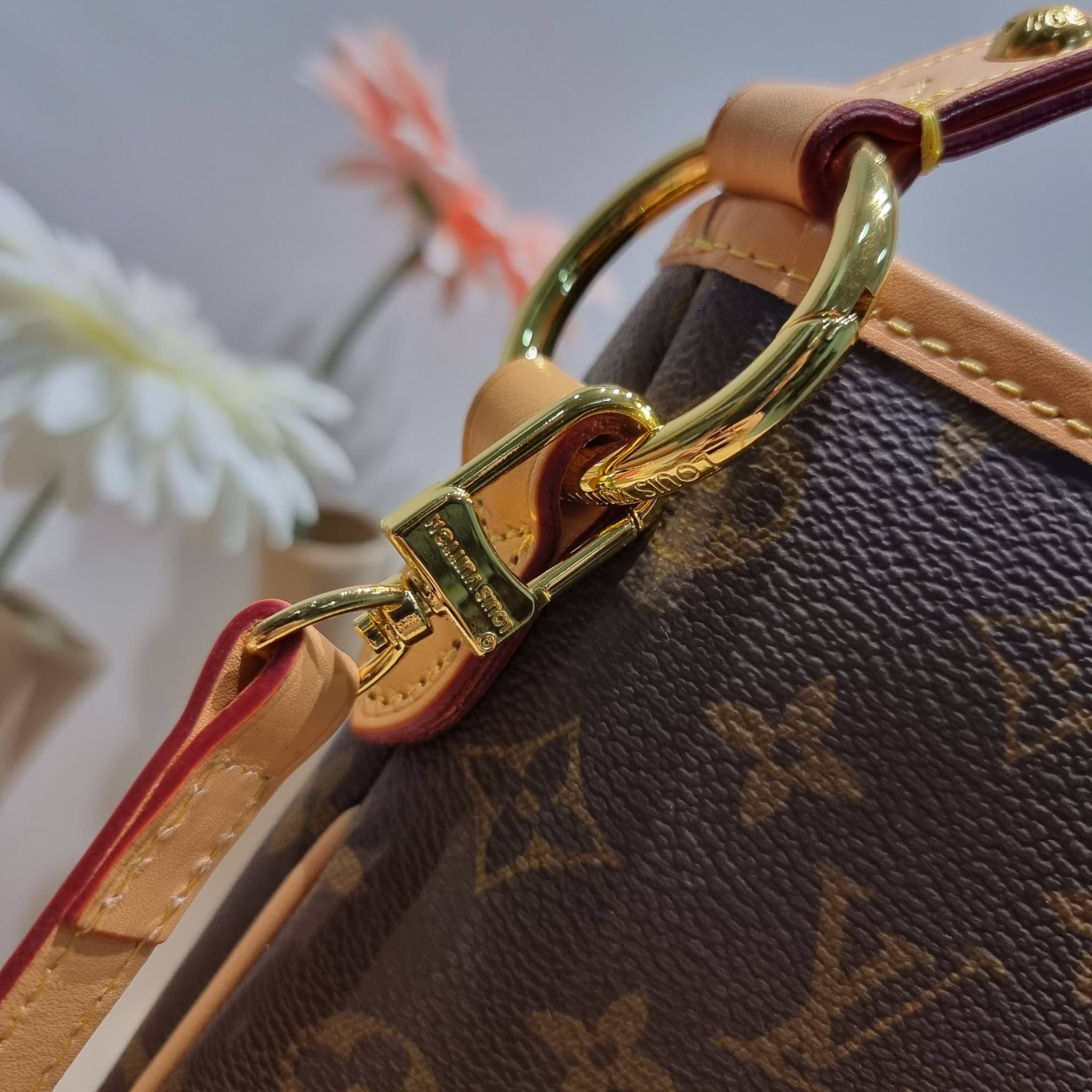 LV delightful bag / LV CARRYALL Monogram Canvas / LV Shopping Bag กระเป๋าทรงโท้ทใบใหญ่ ขนาดจุได้แบบล้นๆ สมใจใครที่มองหากระเป๋าใบโปรด