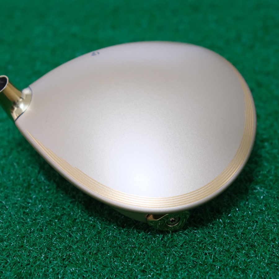 2025 TAYLORMADE QI35 MAX DESIGNER SERIES MATTE GOLD 9.0* DRIVER - HEAD ONLY