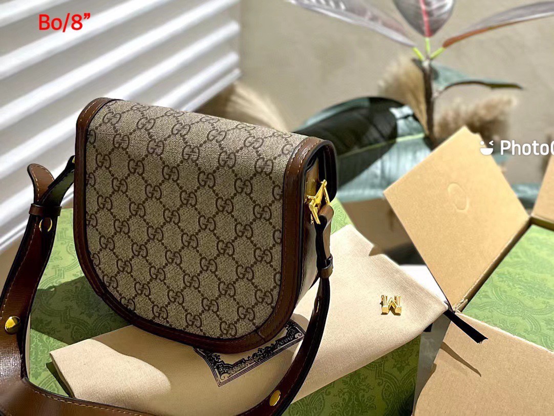 GUCCI HORSEBIT 1955 MINI ROUNDED BAG GG Supreme / GUCCI BAG พร้อมส่งที่ไทย กระเป๋าสะพายสุดคลาสสิค เรียบหรู ดีไซน์ใหม่ลาสุด 2023 **รอบนี้จัดราคาพิเศษสุดคุ้ม งานสวยเกินราคาค่ะ