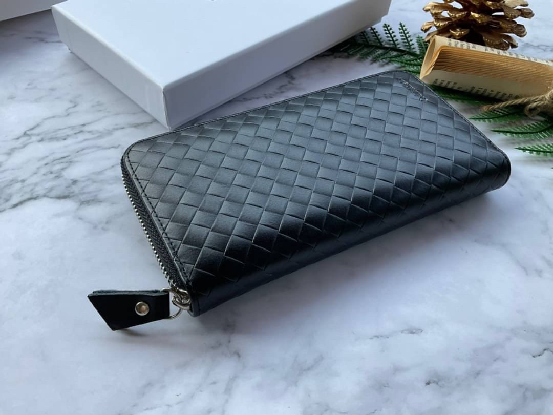 Calvin Klein Long Wallet กระเป๋าสตางค์ใบยาว ลายสาน ซิปรอบ หนังวัวแท้ หนังนุ่ม หอม