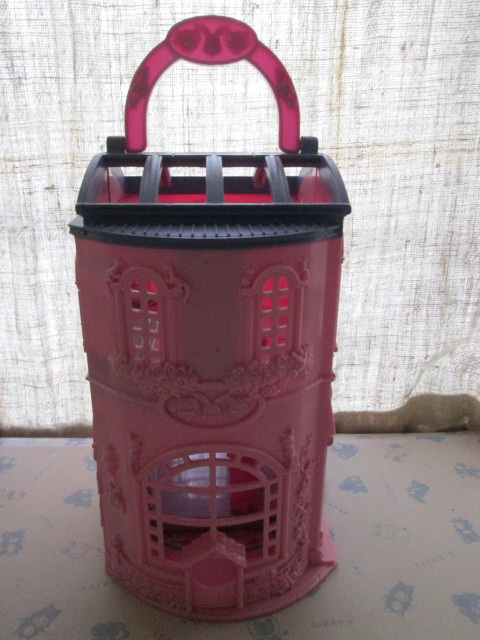 Fisher Price Go Anywhere Girls Pet Parlor ของเล่นมือสอง (บ้านตุ๊กตา)