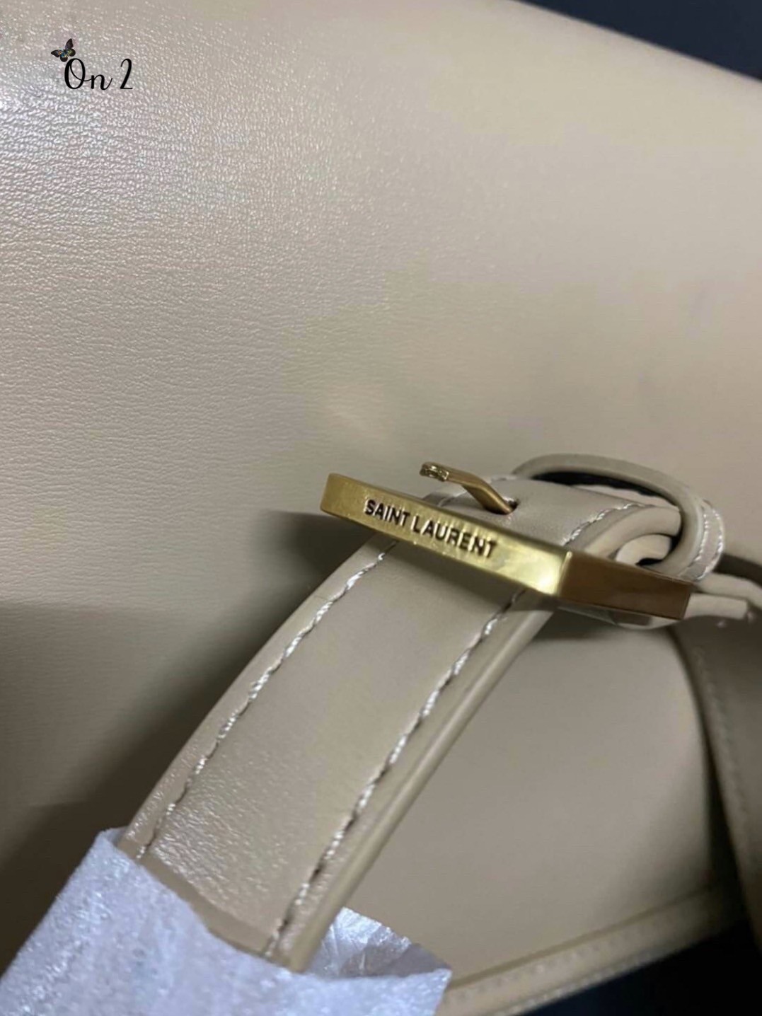 ไอเท็มขึ้นแท่น the best seller!! YSL SOLFERINO SATCHEL LEATHER / YSL crossbody bag กระเป๋าสะพายข้าง โลโก้โดดเด่น ดีเทลดูแพงด้วยตัวล็อค ใช้งานง่าย แน่นหนา งานหนังสวยเต็มใบ ภายในเป็นช่องโล่ง ใส่ของสำคัญได้เลยสบายๆ สายสะพายครอส ปรับใช้ได้ตามตัว ใบจริงสวยคม ร