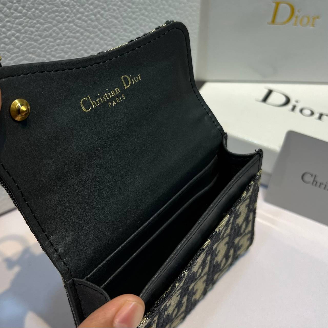 TopORI DIOR SADDLE FLAP CARD HOLDER Blue Oblique Jacquard / Dior coin and card holder **สินค้าเกรดท็อปออริจินอล 1:1 สลับแท้ งานสวยตามรูป ภาพถ่ายจากงานขายจริง ใช้งานต่างประเทศได้