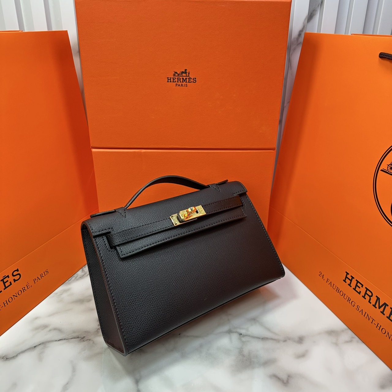 ORI หนังแท้ | Hermes Mini Kelly Pochette 20cm จิ๋วแต่แจ๋ว ราคาพุ่งยิ่งกว่าทอง กระเป๋าสะพายที่สุดแห่งหรูหราลัคชู นิยามของความสง่างามเหนือกาลเวลา