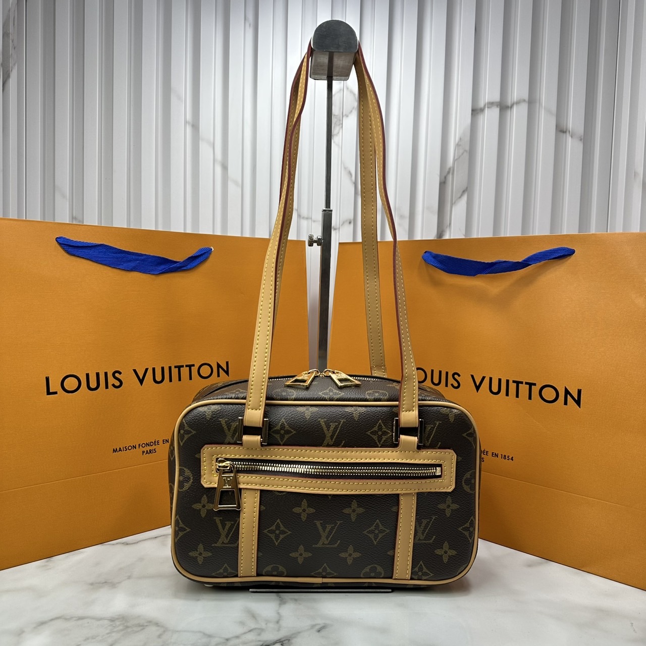 ORI หนังแท้ | LV Cite 2022 Monogram Canvas Handbags กระเป๋าสะพายรุ่นวินเทจยอดนิยม ไฮคลาสตลอดกาล