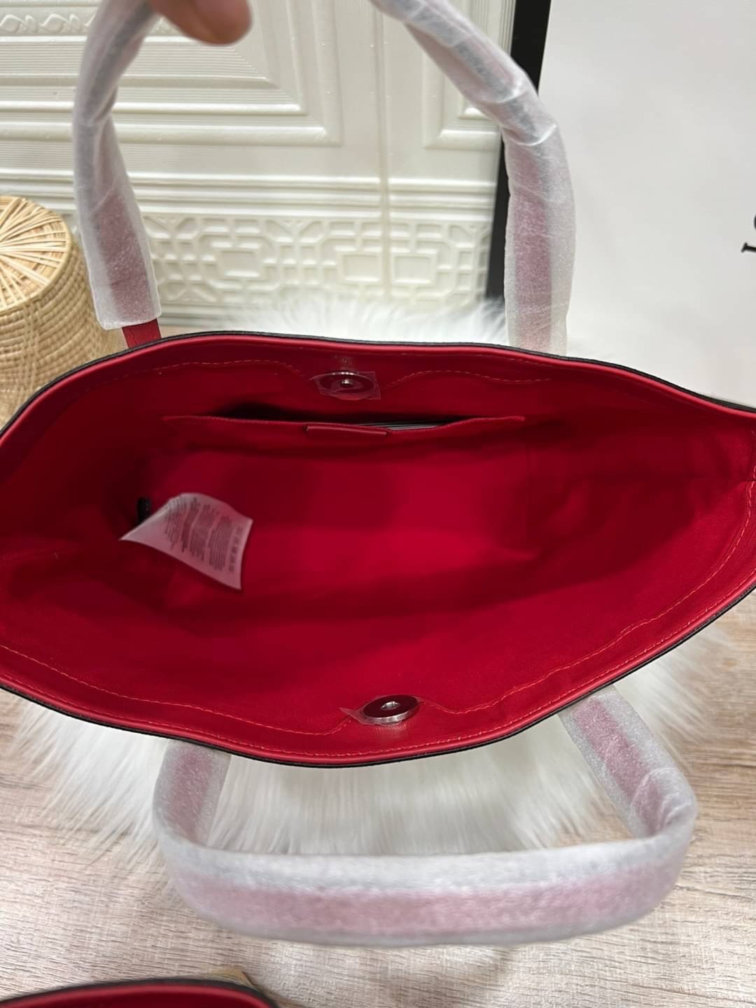 GUCCI Children's tote bag / Gucci kid tote / Gucci bag พร้อมส่งสต๊อกแน่น กับกระเป๋าโท้ทคิดท์ ไซส์น่ารักน่าใช้ ฮอตไม่หยุด เด็ดทุกดีไซน์ มีลายเข้าใหม่มากกว่าในรูปนะคะ