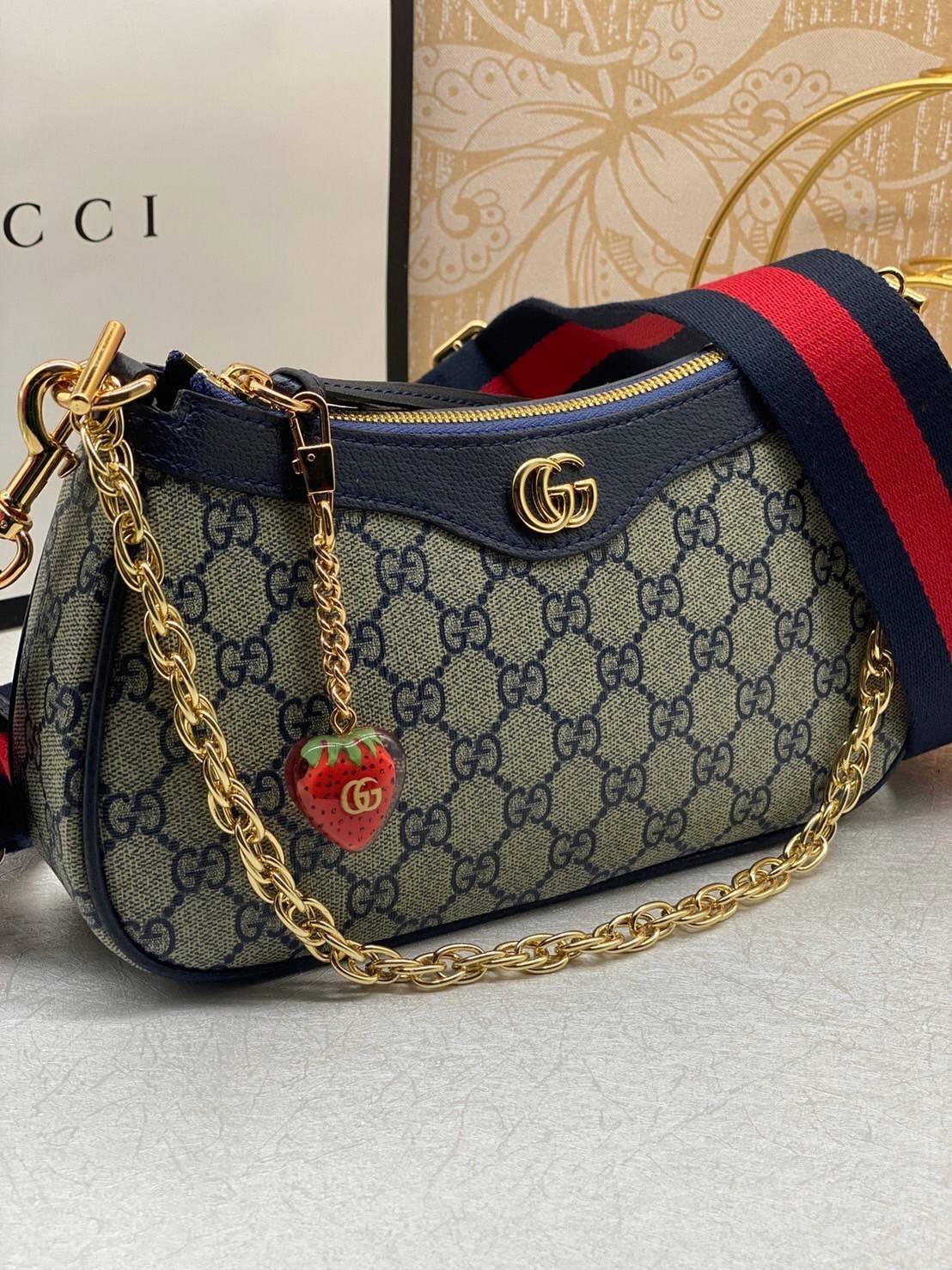 GUCCI Ophidia small handbag strawberry เกรดออริจินอล งานสวยตรงปก ภาพถ่ายจากงานขายจริง ใช้งานต่างประเทศได้