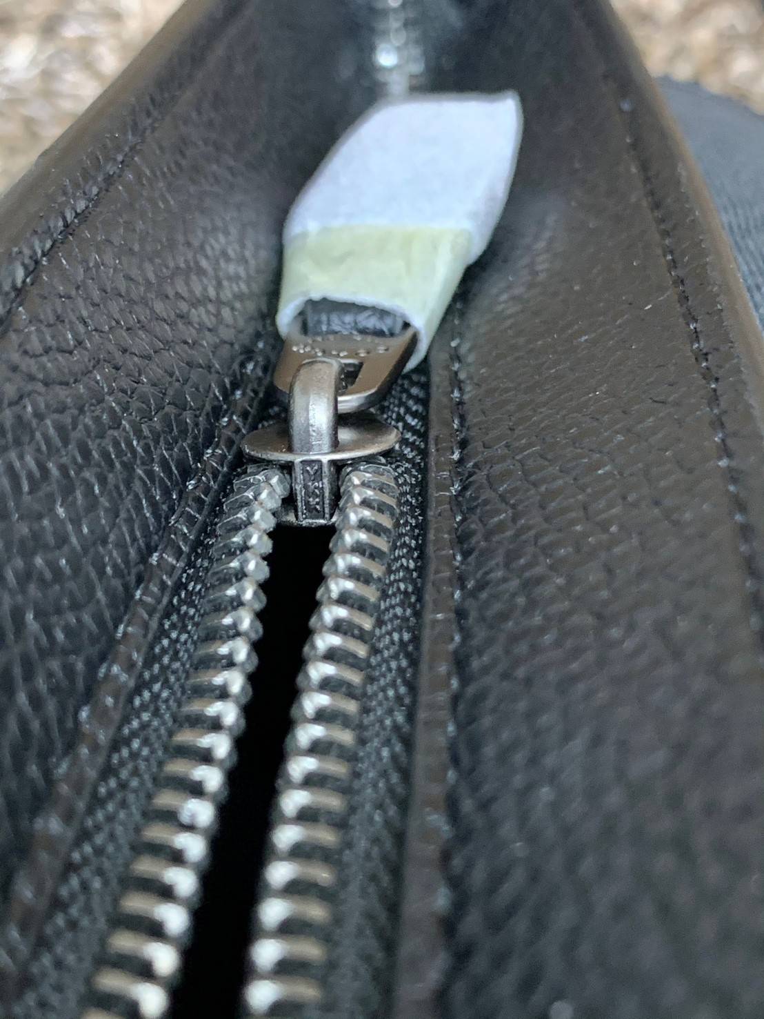 COACH SULLIVAN FLAP CROSSBODY IN SIGNATURE ((C9870)) ความเท๋ ความหล่อ ยกให้รุ่นนี้เลยค่าา พร้อมส่งก่อนใคร! ทรง สวยเก๋ กระเป๋าสะพายแบบครอสบอดี้ร์ของคุณผู้ชายเค้าเลยค่ะ หนังแท้2แบบสวยงาม น่าใช้มากๆ