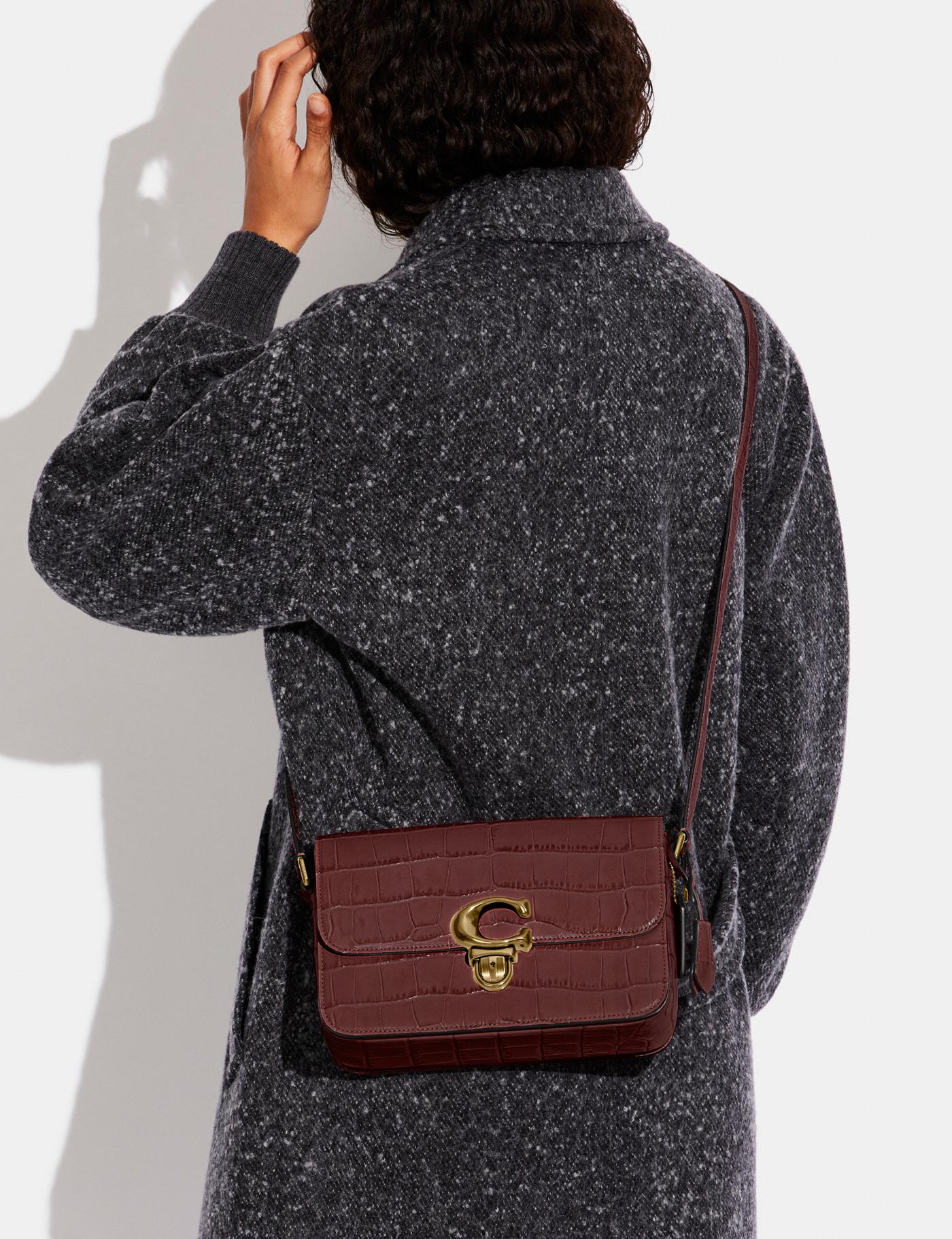 COACH CROCODILE EMBOSSED LEATHER STUDIO SHOULDER BAG (COACH C6640)🌺เอาซิ๊!!ใครอดใจไหวให้รู้ไป!! สวยตาแตก!! ปรับลุคให้ดูแพง แบบไม่ปรานีกันล่ะคราวนี้!// กระเป๋าถือ กระเป๋าสะพาย อีกหนึ่งคอลเลคชั่นสุดตะลึงตา หรูหรา! เวอร์วังอลังสร้าง! ที่ดูแพงม๊ากก!!/