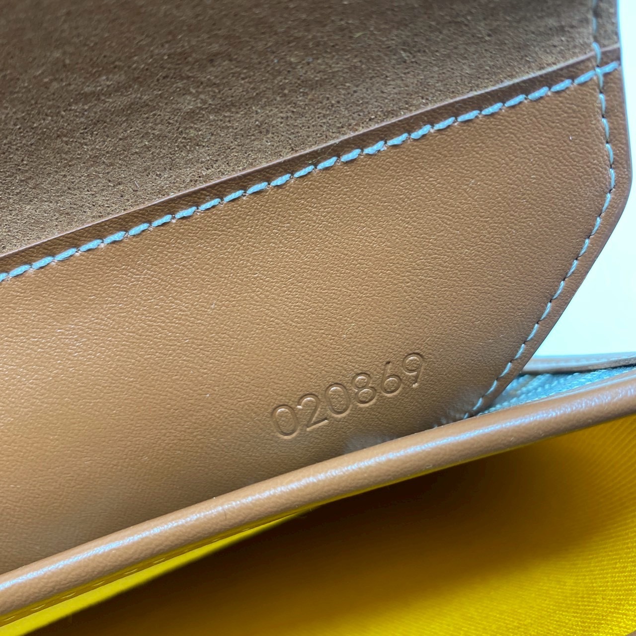 ORI หนังแท้ | Goyard Coursier Messenger bag กระเป๋าแมสเซ็นเจอร์ดีไซน์ใหม่ กะทัดรัดใช้งานได้อย่างคล่องตัว เหมาะมากสำหรับสายสปอร์ต ที่สุดของความหรูตอบโจทย์การใช้งาน ใบจริงสวยงามตามรูปค่ะ