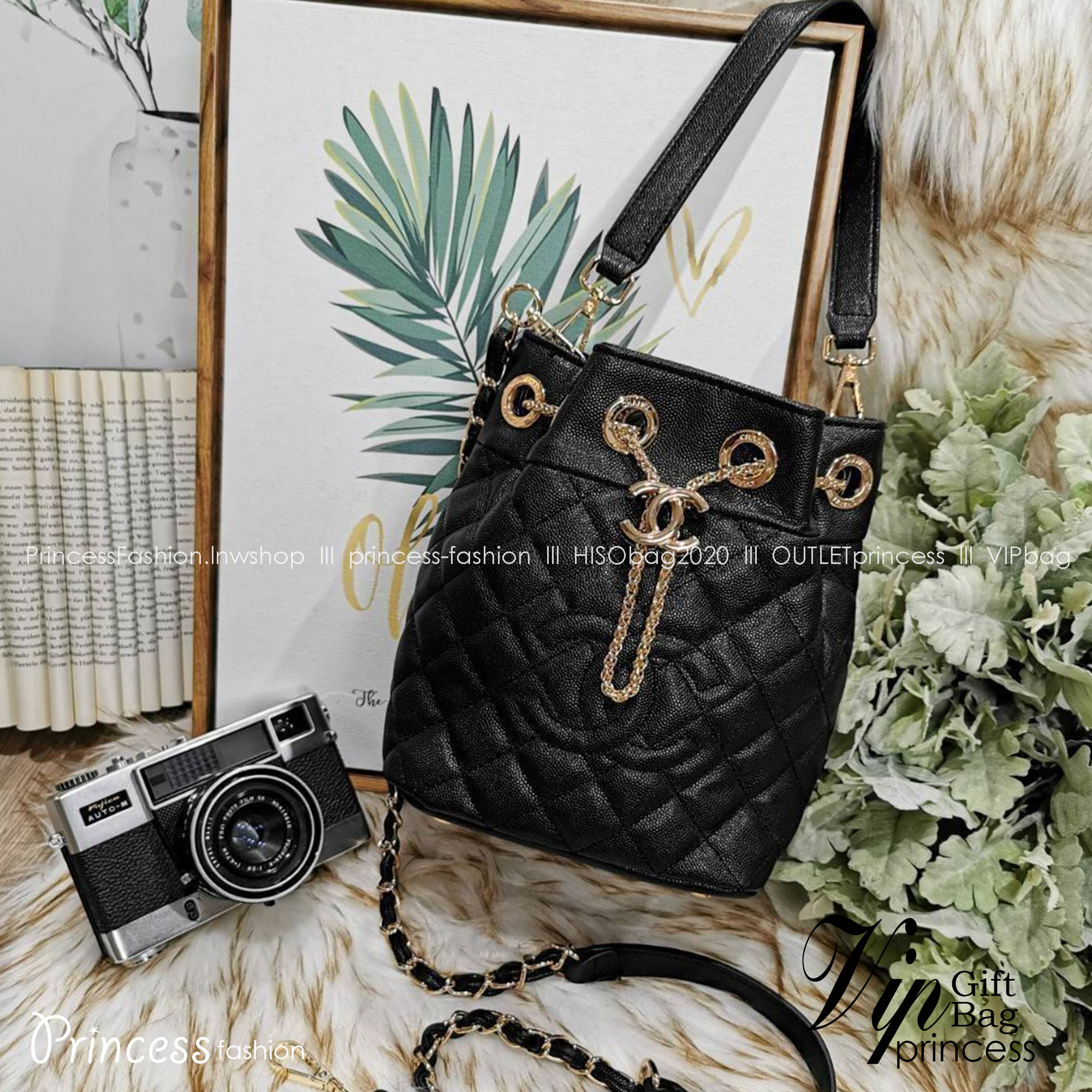 CHANEL Crossbody Bag With Chain / Chanel Bucket Bag กระเป๋าถือหรือสะพาย หนังคาเวียร์ลายตาราง ใช้ได้หลายสไตล์