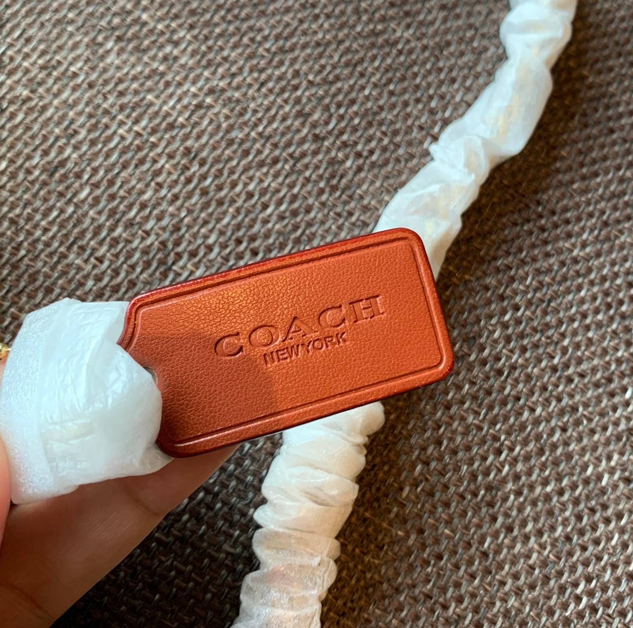 ของแท้ 100% COACH MADISON 16 CROSSBODY BAG LEATHER