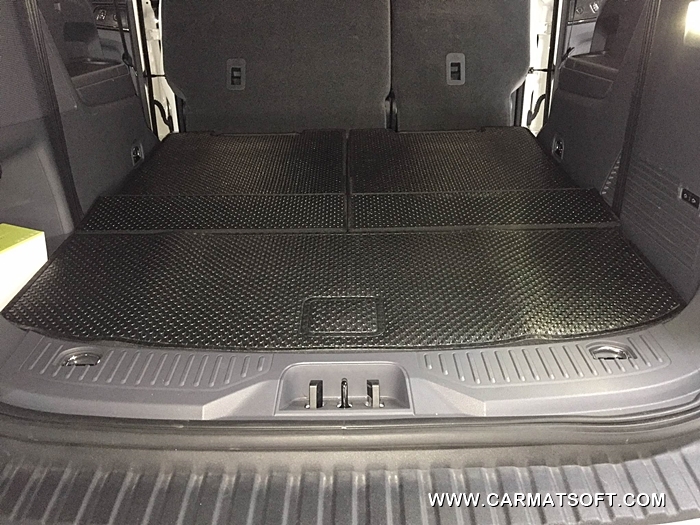 ยางปูพื้นรถยนต์ FORD EVEREST 2015-2021 พรมกระดุมเม็ดเล็กรีดขอบ สีดำ (เต็มคัน)+ปิดเบาะตอน3