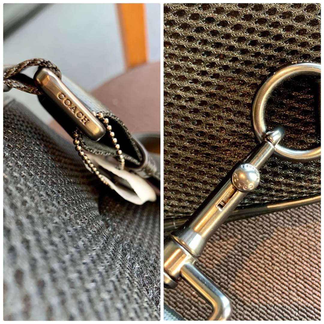 COACH WEST PACK WITH VARSITY STRIPE ((3180)) กระเป๋าคาดด้านหลัง//หรือคาดอกด้านหน้า ตามความชอบเลยค่ะ รุ่นนี้ใช้หนังแท้ชั้นดี หนังนิ่ม ด้านหน้าตัดแถบสียาวลงมา สีสวยค่ะ พร้อมช่องซิปเล็ก ช่องหลักแบบซิปคู่ ภายในโล่งลึกใส่สัมภาระจำเป็นในชีวิตประจำวันได้เยอะ มีช