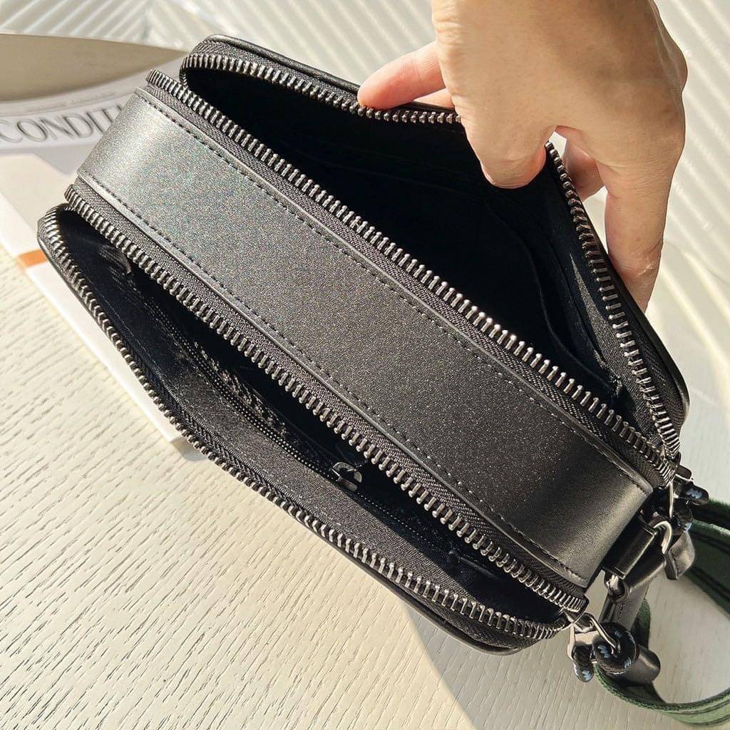 COACH X MICHAEL B. JORDAN CHARTER CROSSBODY 24 IN MUMMIFIED SIGNATURE CANVAS พร้อมส่งที่ไทย ภาพสินค้าถ่ายจากงานขายจริง ใช้งานต่างประเทศได้