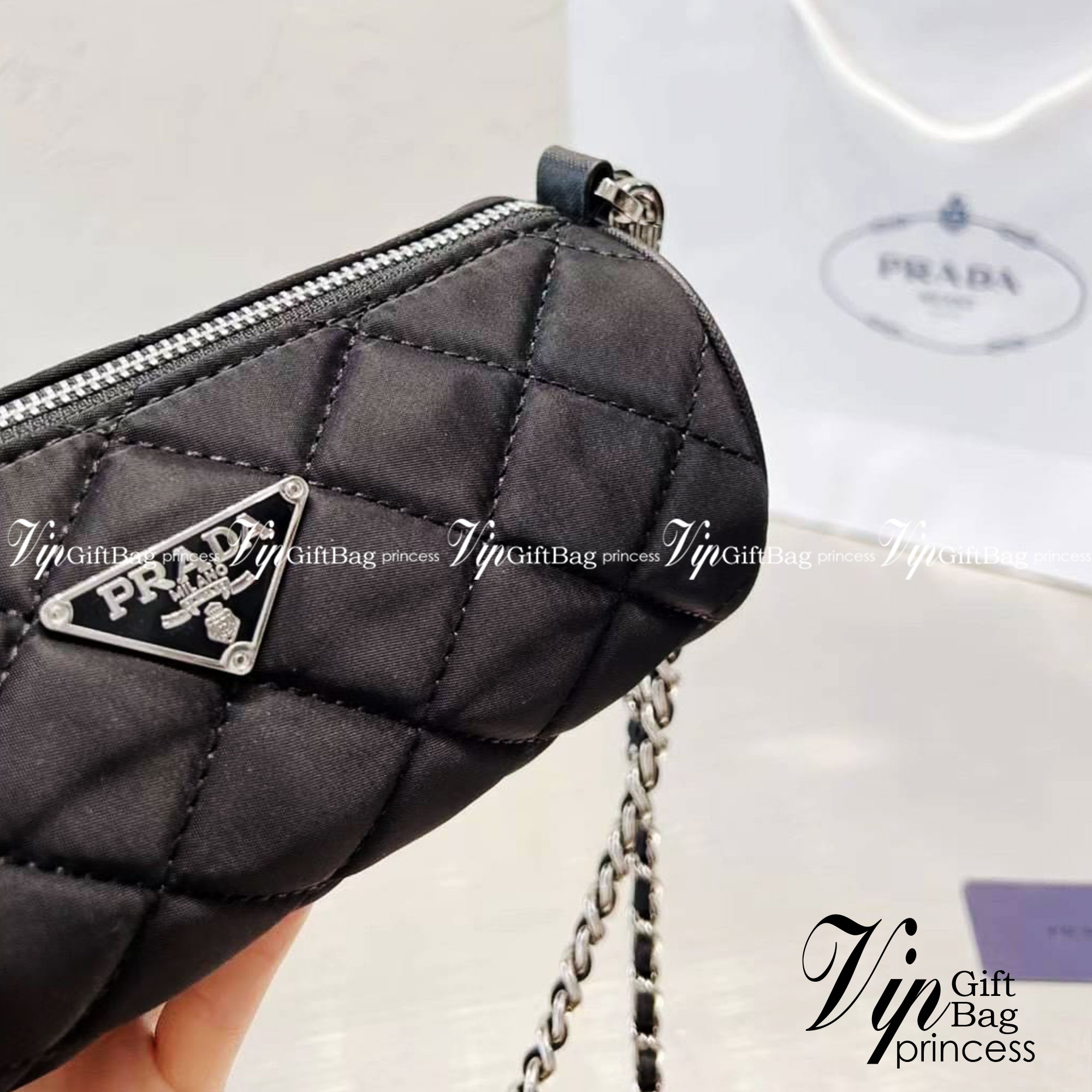 PRADA Tessuto Cylinder Mini Bag / Prada Mini Nylon Cylinder Bag กระเป๋าสะพายทรงกระบอกไซส์มินิ น้ำหนักเบา ดีไซน์ทันสมัย