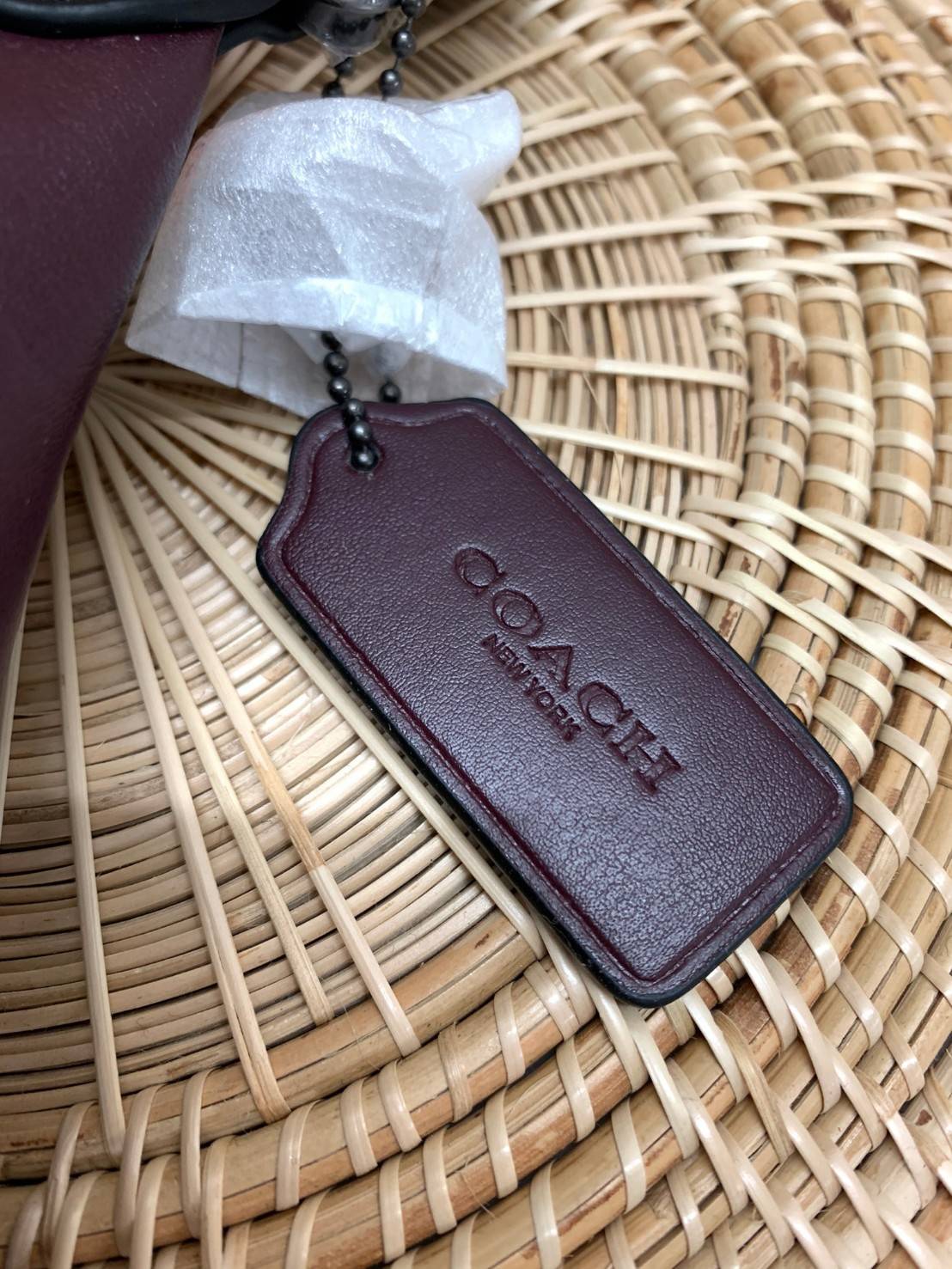 OUTTLET 】Coach Belt Bag ใบใหญ่คะ! Coach Rivington Belt Bag In Colorblock With Coach Patch C78947 สีเข้าใหม่ ได้ใจหนุ่มๆกันเลยค่าา 🌈สีจริงสวยมากค่ะ😘 กระเป๋าคาดอกด้านหน้า//คาดไปทางด้านหลัง//หรือคาดเอวได้ ตามแต่ความถนัดได้เลยนะคะ หนังแท้ นิ่ม