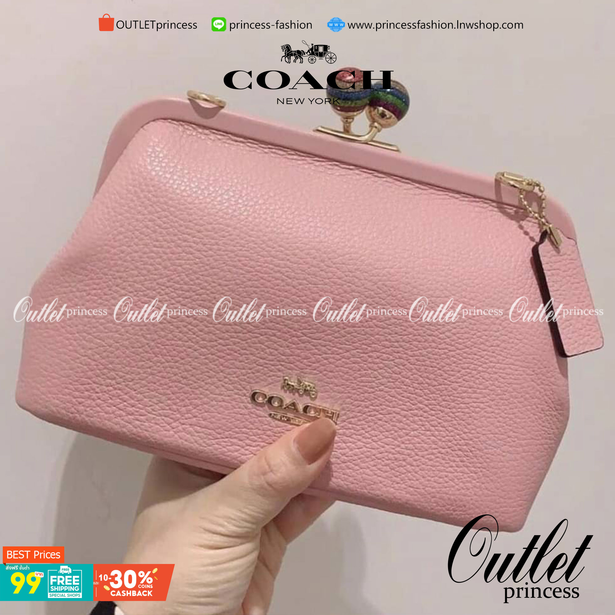 NORA KISSLOCK CROSSBODY (COACH C1451) ครอสบอดี้รุ่นนี้ น่ารักมากค่ะ ขนาดกำลังน่ารักเลยค่ะ ลูกคุณมากๆ ไม่เล็กและไม่ใหญ่มากเกินไป รุ่นนี้สามารถถอดสายสะพายได้ค่ะ ใส่ไอโพนตระกูลพลัสได้ ใส่กระเป๋าสตางค์ใบเล็กได้สบายๆเลยค่ะ