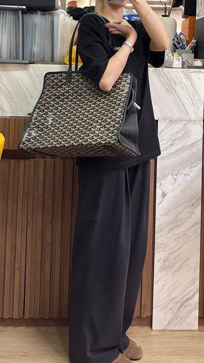 Goyard Hardy PM Tote Bag กระเป๋าสะพายทรงโท้ท ทรงเหลี่ยมใบใหญ่ ภายในโล่งกว้างมาก จุของได้ครบ