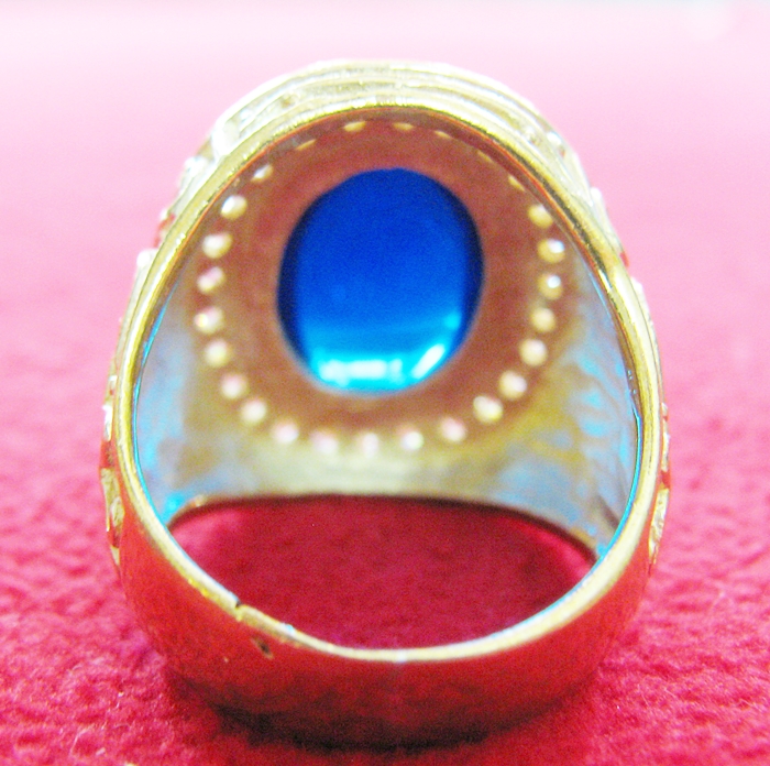 สินค้าหมดค่ะ แหวนพลอยมณีใต้น้ำสีน้ำเงินทองเหลืองล้อมเพชร(ทุกราศี)ค่ะ